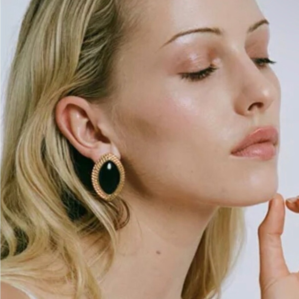 Heaven mayhem noir earrings